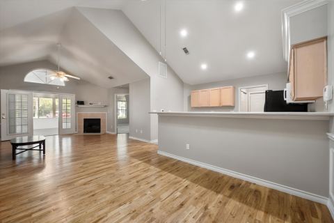 924 Bridges Drive, Arlington, TX 76012 — photo 3