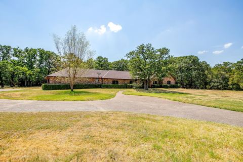 10100 Crestline Trail, Burleson, TX 76028 — photo 2