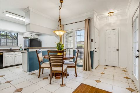 2835 Keller Springs Road 101, Carrollton, TX 75006 — photo 2