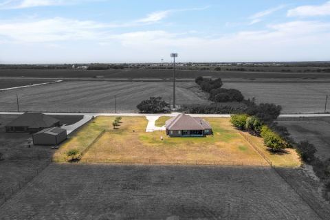 8341 County Road 201a, Grandview, TX 76050 — photo 2