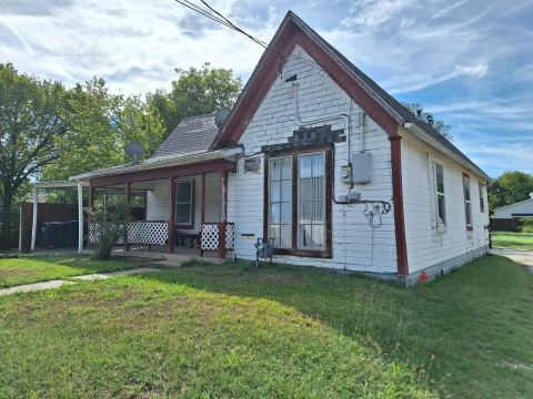 3308 King Street, Greenville, TX 75401 — photo 2