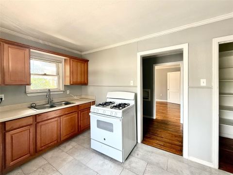 107 Fry Street 205, Denton, TX 76201 — photo 3