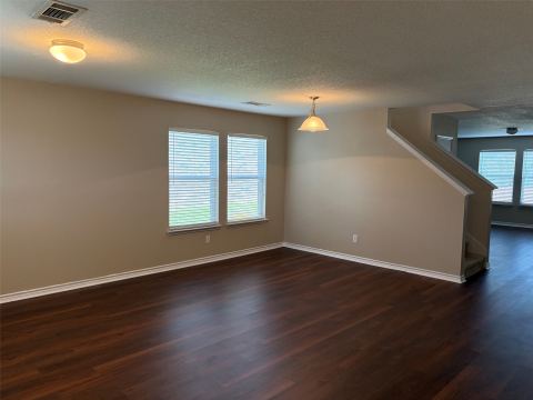 7961 Meadow Spring Lane, Fort Worth, TX 76120 — photo 2