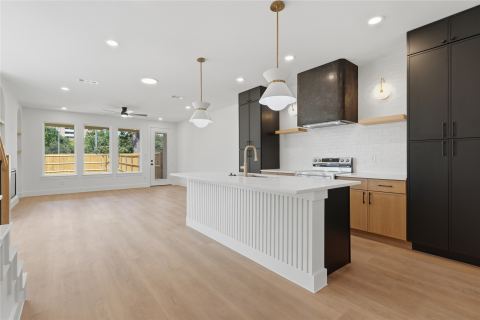 3300 S Harwood Street, Dallas, TX 75215 — photo 3