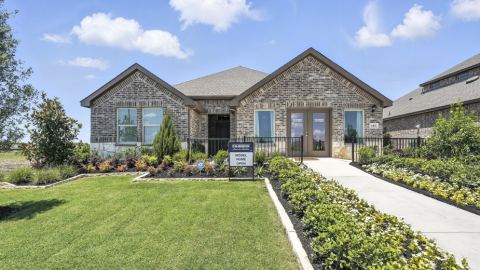 187 Charismatic Road, Waxahachie