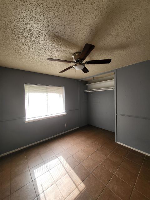 305 Trinidad Drive, Grand Prairie, TX 75052 — photo 3
