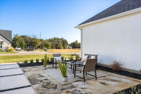 2188 Middlewood Circle, Granbury, TX 76049 — photo 2
