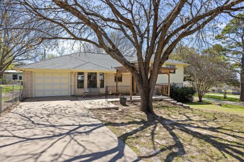 1701 Hitching Post Road, Granbury, TX 76049 — photo 2