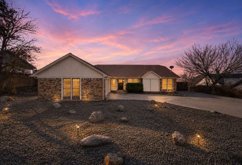 8721 Hidden Hill Drive, Fort Worth
