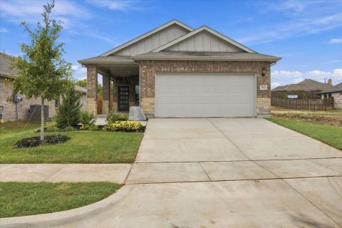 202 Winchester Lane, Sherman