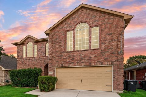 5715 Creekhollow Drive, Arlington