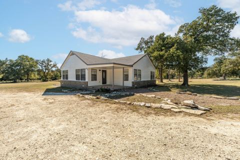 688 Private Road 1152, Stephenville