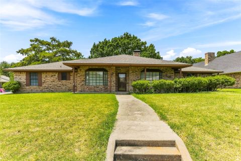 1610 Archer Circle, Sherman