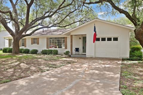 1211 Greenbriar Lane, Cleburne, TX 76033 — photo 3