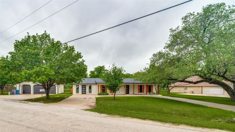 510-512 Grandview Drive, Granbury, TX 76049 — photo 2