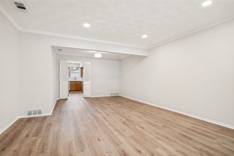 7003 Kingsbury Drive 7003, Dallas, TX 75231 — photo 2