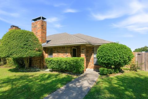 119 Larchbrook Drive, DeSoto, TX 75115 — photo 3