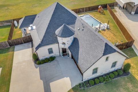 551 Chandler Court, Pilot Point, TX 76258 — photo 3