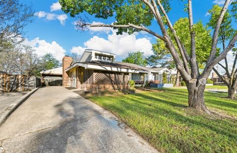 522 Hunters Glen Street, Lewisville