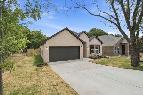 205 Bullard Street, Weatherford, TX 76086 — photo 2