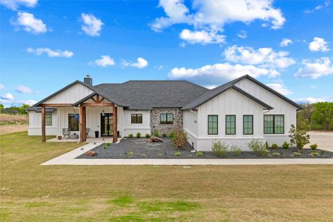 2043 Woodland Road, Weatherford, TX 76088 — photo 3