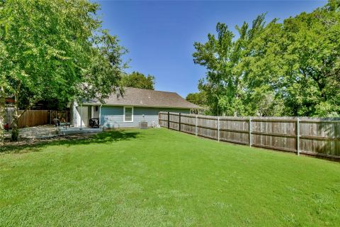 903 Comanche Cove Drive, Granbury, TX 76048 — photo 3