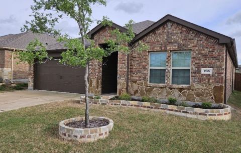 708 English Drive, Aubrey, TX 76227 — photo 2