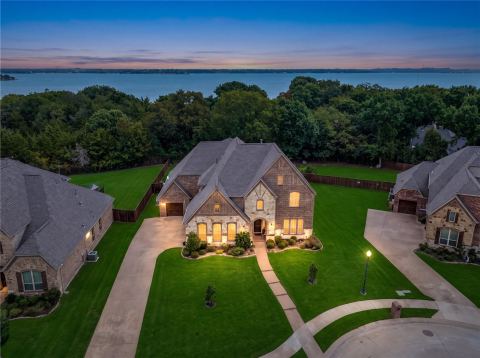 9002 Forest Park Court, Rowlett