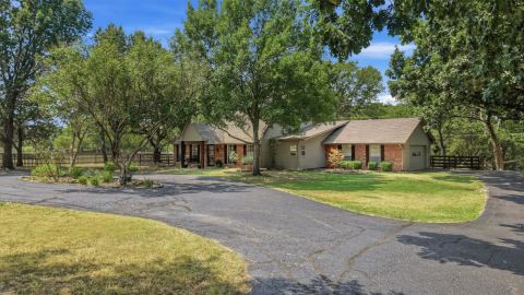 1806 Carriage Estates Road, Sherman, TX 75092 — photo 3
