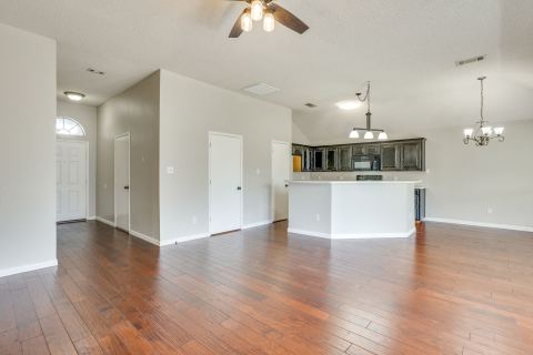 400 Bretts Way, Burleson, TX 76028 — photo 3
