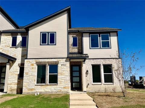 8902 Lowell Street, Rowlett