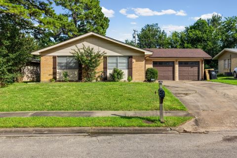 5213 Hilltop Drive, Greenville, TX 75402 — photo 3