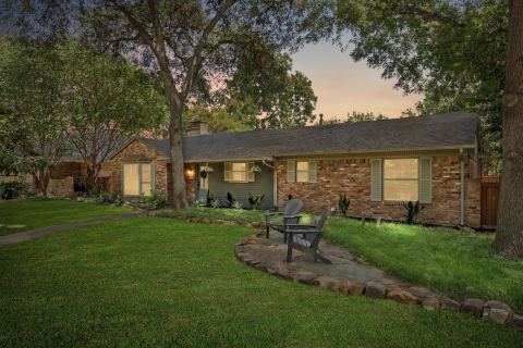 9812 Ravensway Drive, Dallas, TX 75238 — photo 2
