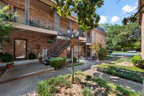 4349 Bellaire Drive S 228S, Fort Worth