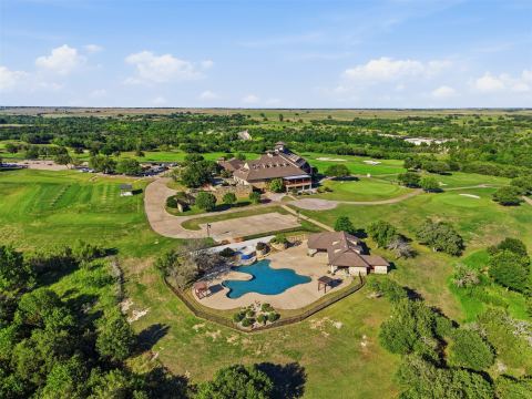 7229 Muirfield Drive, Cleburne, TX 76033 — photo 2