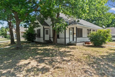 1410 Sycamore 1, Commerce