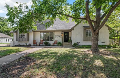 516 N Main Street N, Farmersville, TX 75442 — photo 2