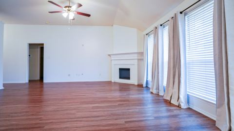 1012 Kingsley Drive, Saginaw, TX 76179 — photo 3