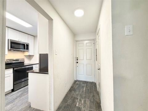 3635 Garden Brook Drive 2400, Farmers Branch, TX 75234 — photo 2