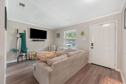 214 E Arkansas Street, Sherman, TX 75090 — photo 2