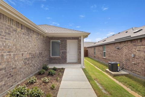 2549 Guineas Lane, Aubrey, TX 76227 — photo 2