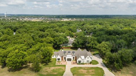8013 W Landings Road, Granbury, TX 76049 — photo 3
