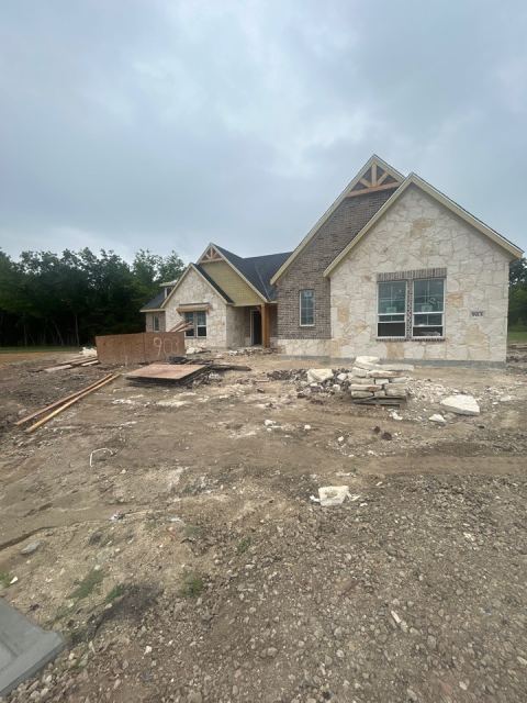 903 Carswell Court, Van Alstyne