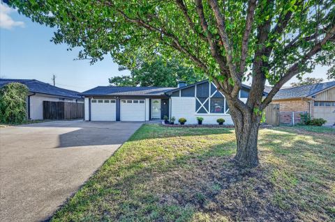728 Douglas Street, Burleson, TX 76028 — photo 3