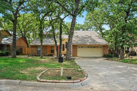 4715 Burning Springs Drive, Arlington