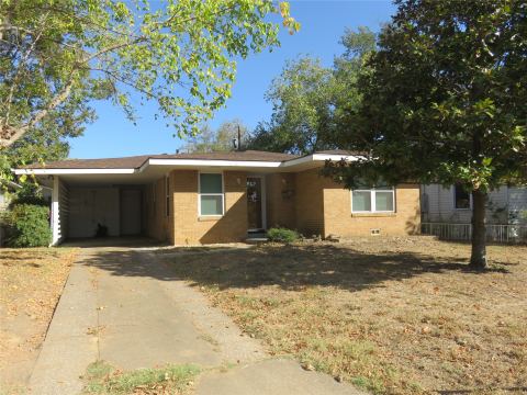 725 W Bullock Street, Denison