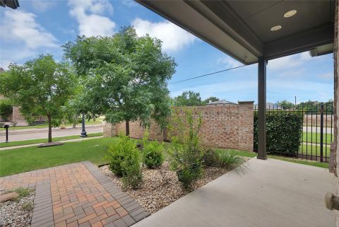 6828 Chase Street, North Richland Hills, TX 76182 — photo 2