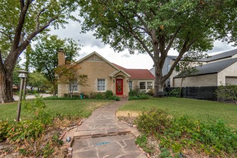 6903 Clayton Avenue, Dallas, TX 75214 — photo 2