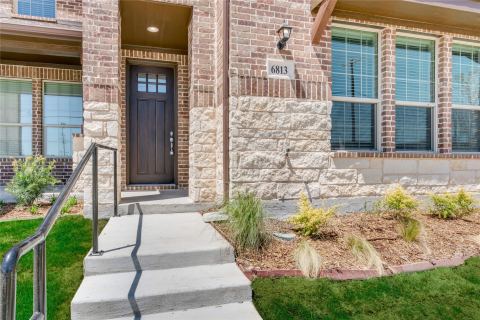 6813 Andrew Drive, North Richland Hills, TX 76180 — photo 2