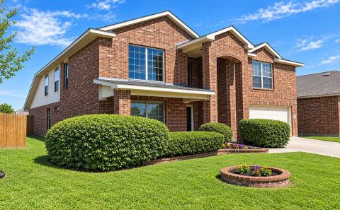 2043 KINGSBRIDGE Drive, Heartland